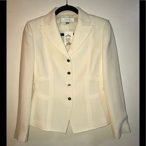 TAHARI / SUIT / SIZE 4